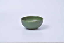 โหลดรูปภาพลงในเครื่องมือใช้ดูของ Gallery Medium Bowl

