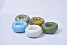 โหลดรูปภาพลงในเครื่องมือใช้ดูของ Gallery Donut
